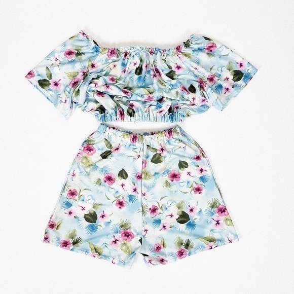 Floral Blouse & Short Set off the shoulder peasant top ultra high rise shorts - Picture 9 of 15